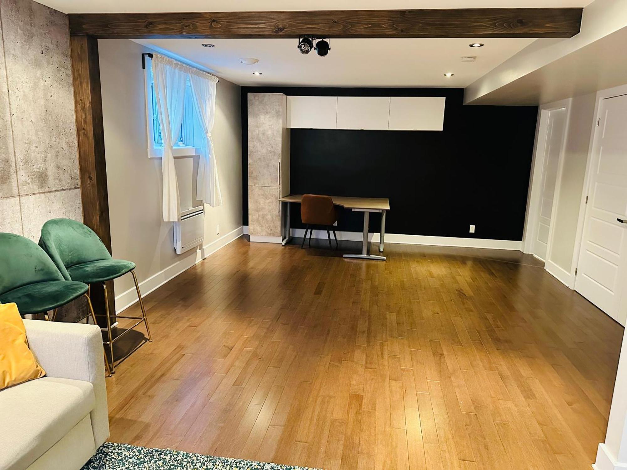 Urban Retreat - 2 Bedroom, 3 Beds, 6 Guests, Free Parking Longueuil Eksteriør billede